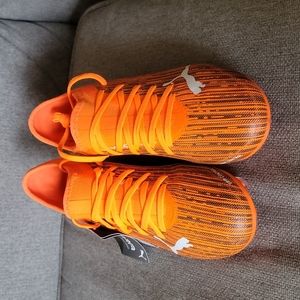 Puma Mens cleats size 7